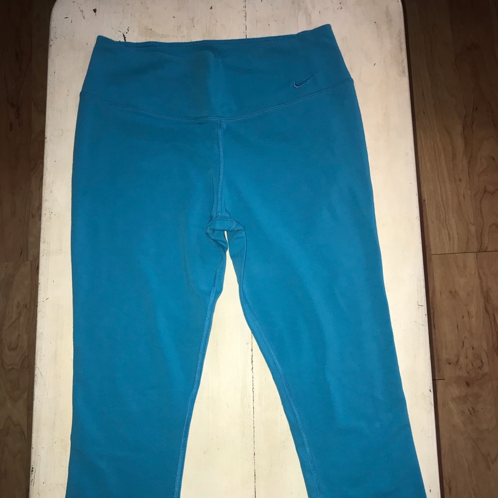 Nike Dri Fit 7/8 leggings